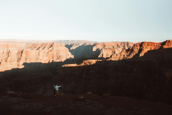 How Can Travelers Explore the Hidden Gems of the UK While Reducing Their Carbon Footprint?